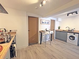 Photo 11- click for photo gallery